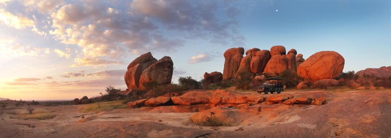 Ai Aiba - The Rock Painting Lodge Omaruru Exterior foto